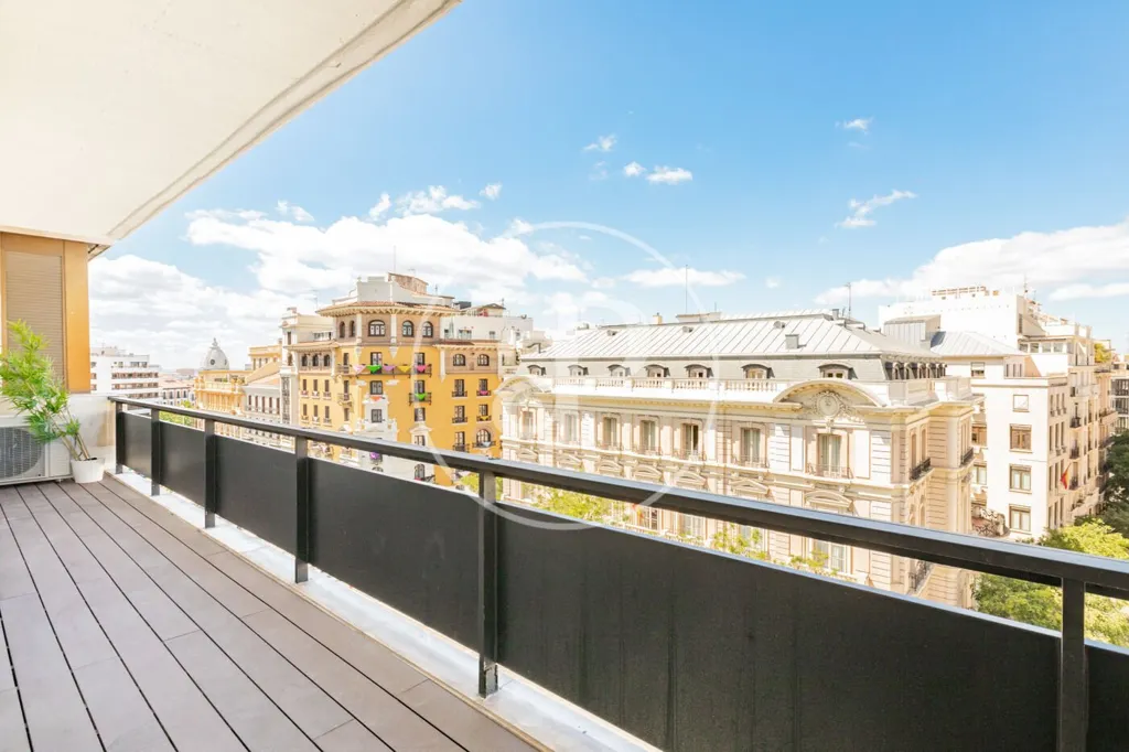 3 magamistoaga korter asukohas Madrid