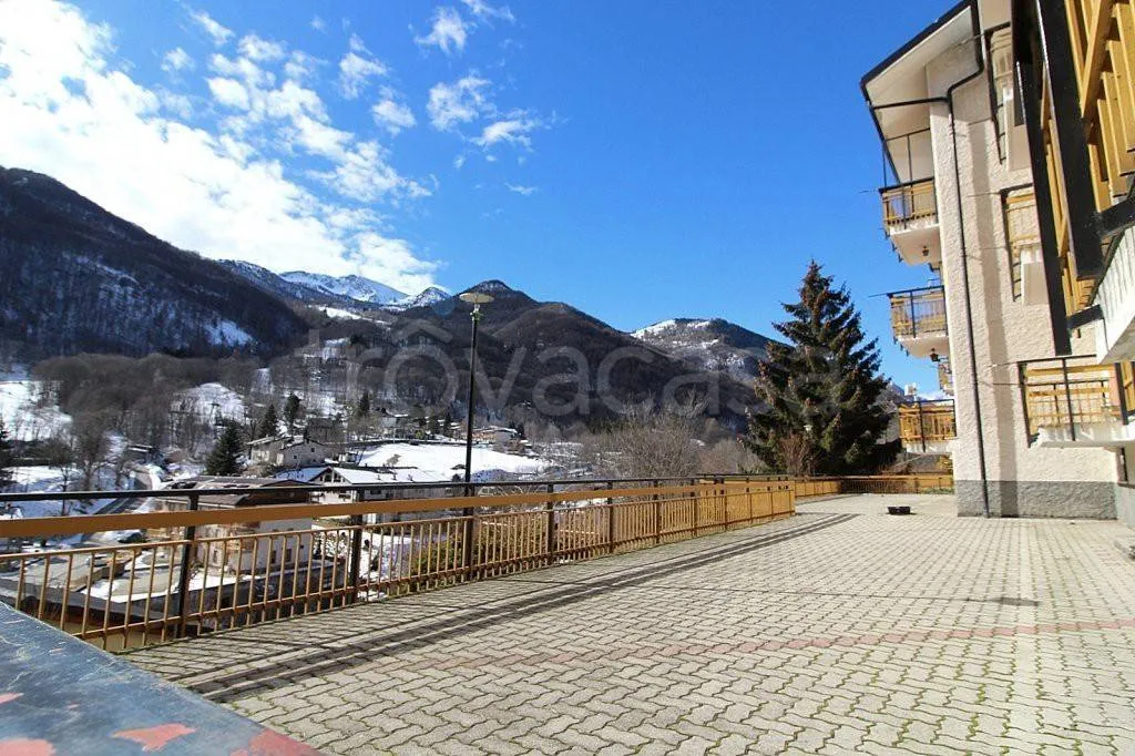 Balcon - Mansard Apartment with Mountain View in Sampeyre