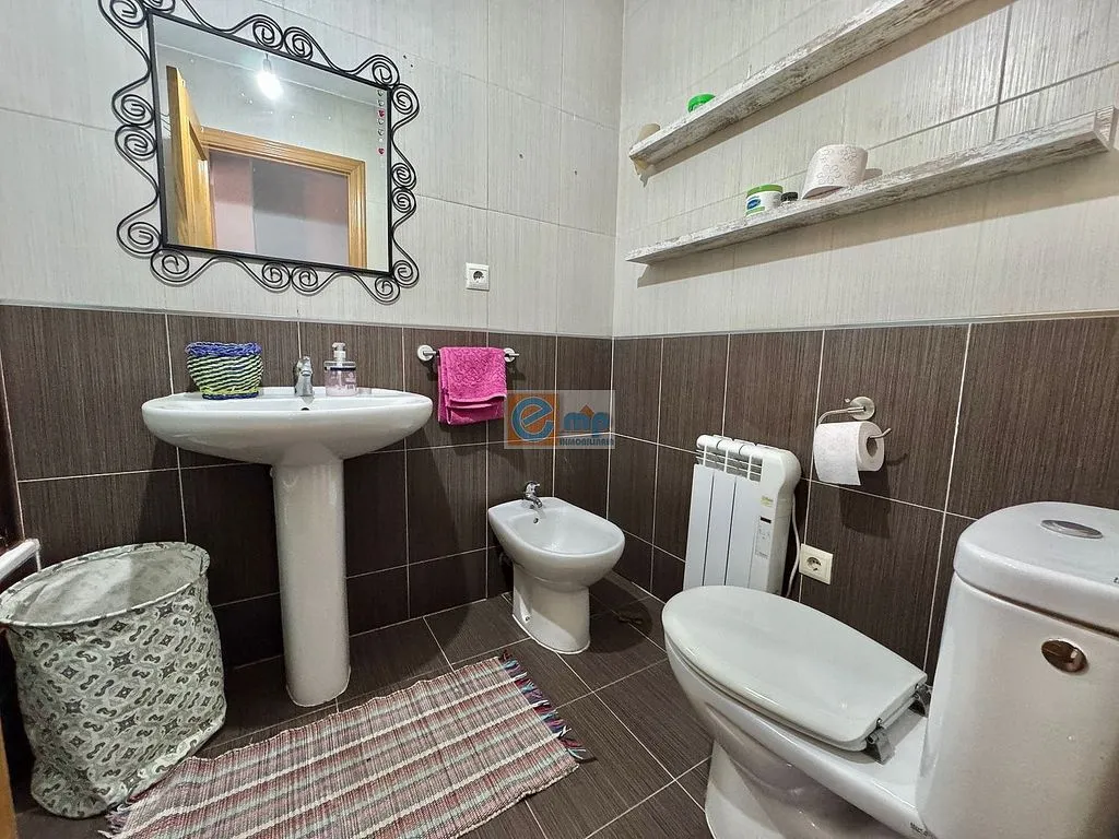 Vannitoad - Modern Flat with Balcony in Yuncler