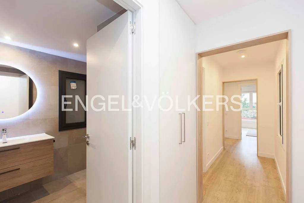 Vannitoad - Reformed Apartment with Catalan Vault in El Putxet