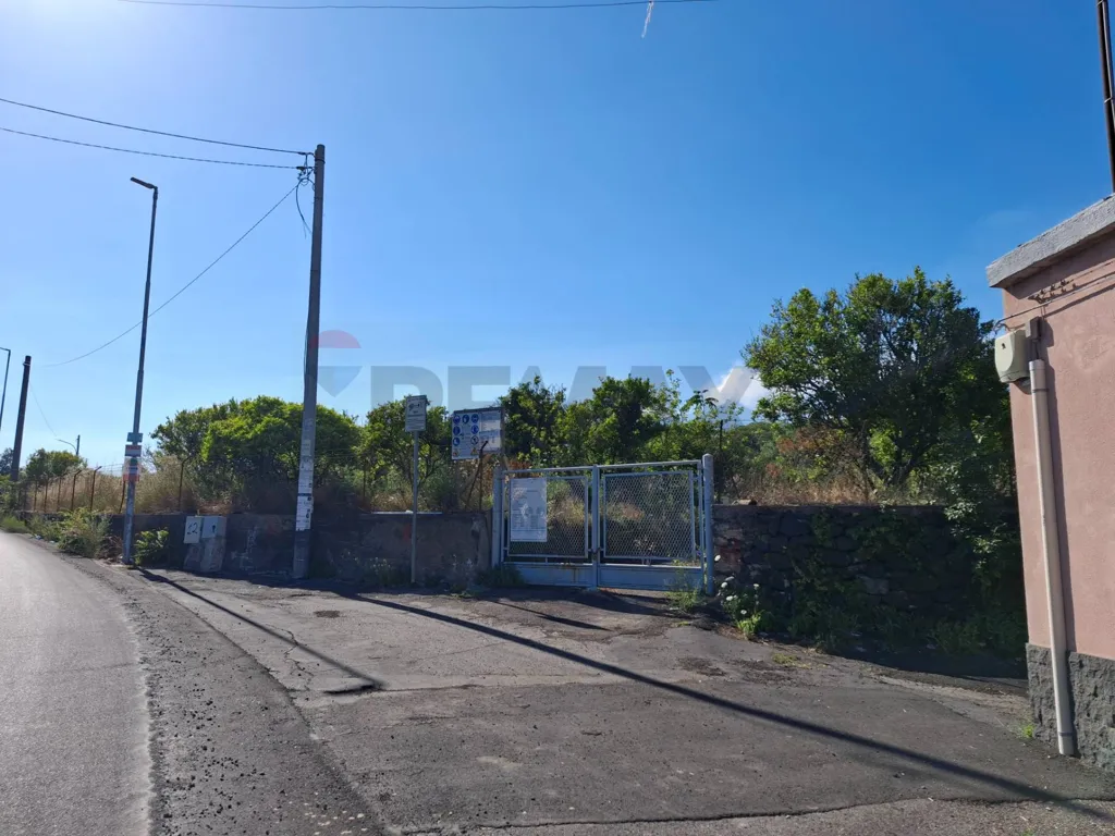 Aed - Buildable Plot with Approved Villa Plan in Aci Sant'Antonio