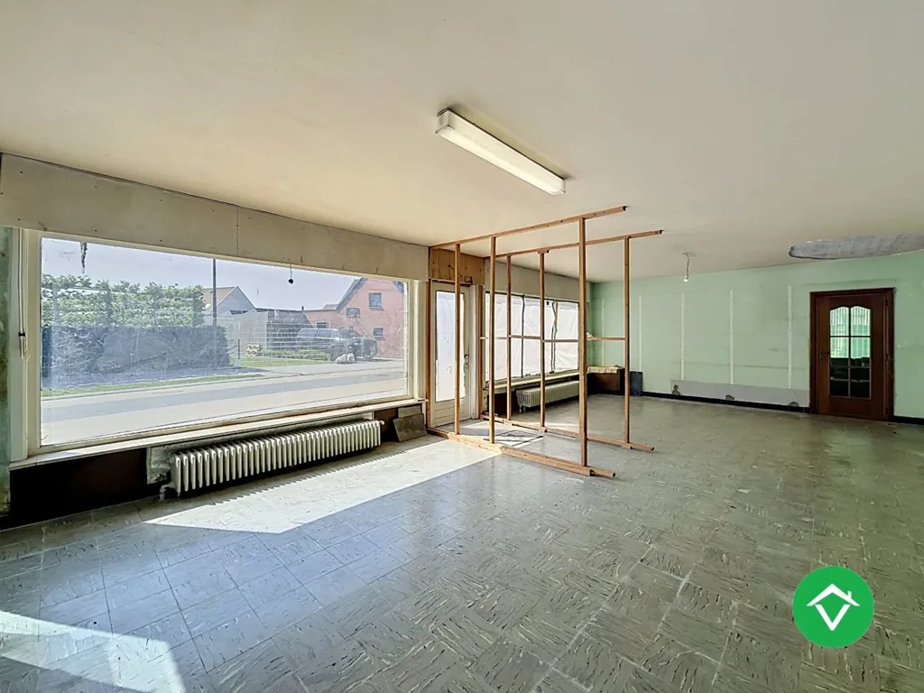 Pièces - Maison avec Polyvalente et Jardin à l'Ouest