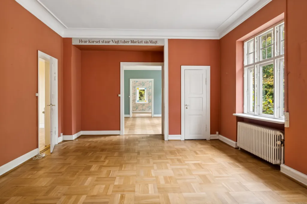 Elutuba - Renovated Rectory with Forest View in Hvedstrup