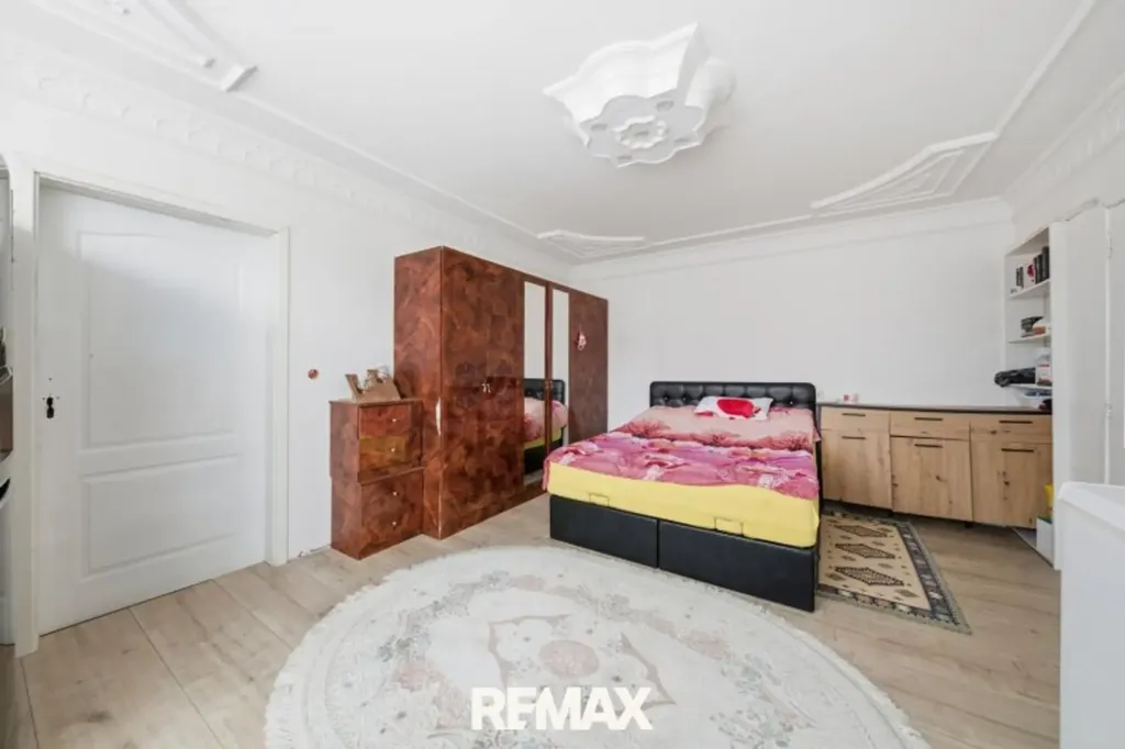 Chambres - Multi-Unit House with Expansion Potential in Haschendorf