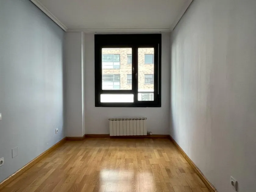 Stanze - Apartment with Balcony in La Rosaleda, Ponferrada