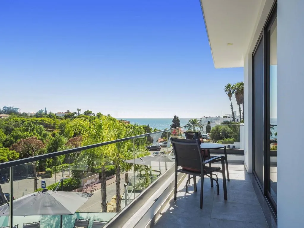 Balcon - Contemporary Villa with Pool in Lagoa