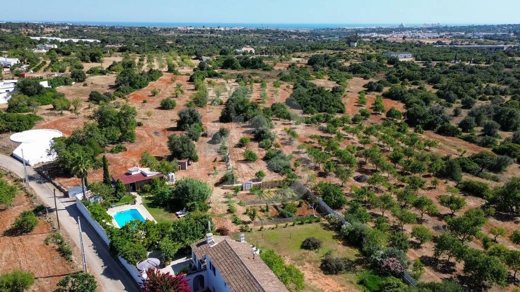 Vista aerea - Rustic House with Pool in Pêra, Algarve