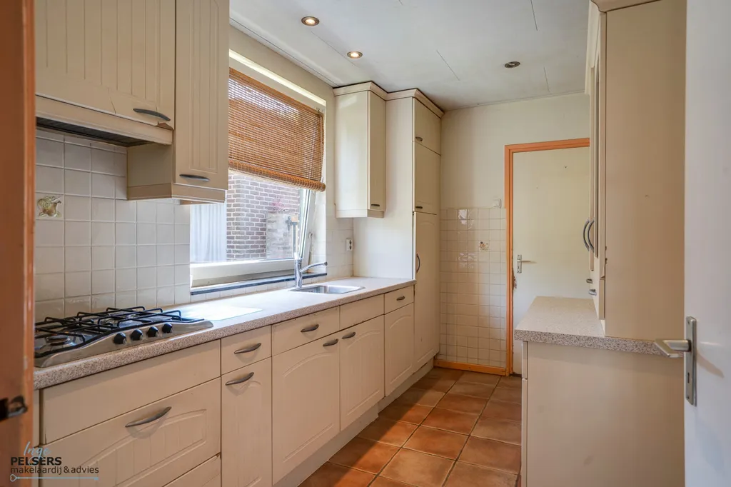 Kitchen - Characterful Two-Storey House with Garden in Reuver