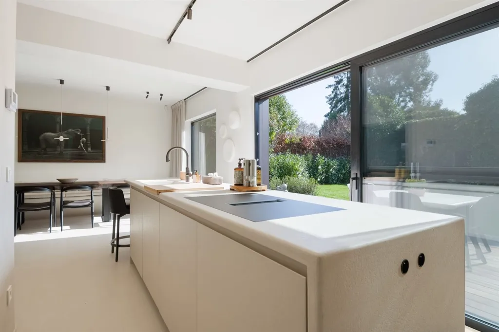 Cuisine - Villa rénovée avec poolhouse à top location