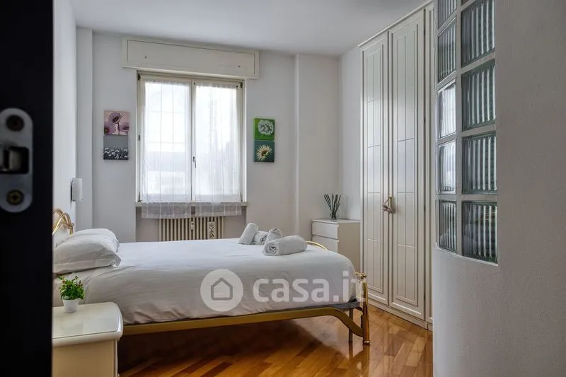 Chambres - Trilocale with Balcony near Piazza Firenze, Milan