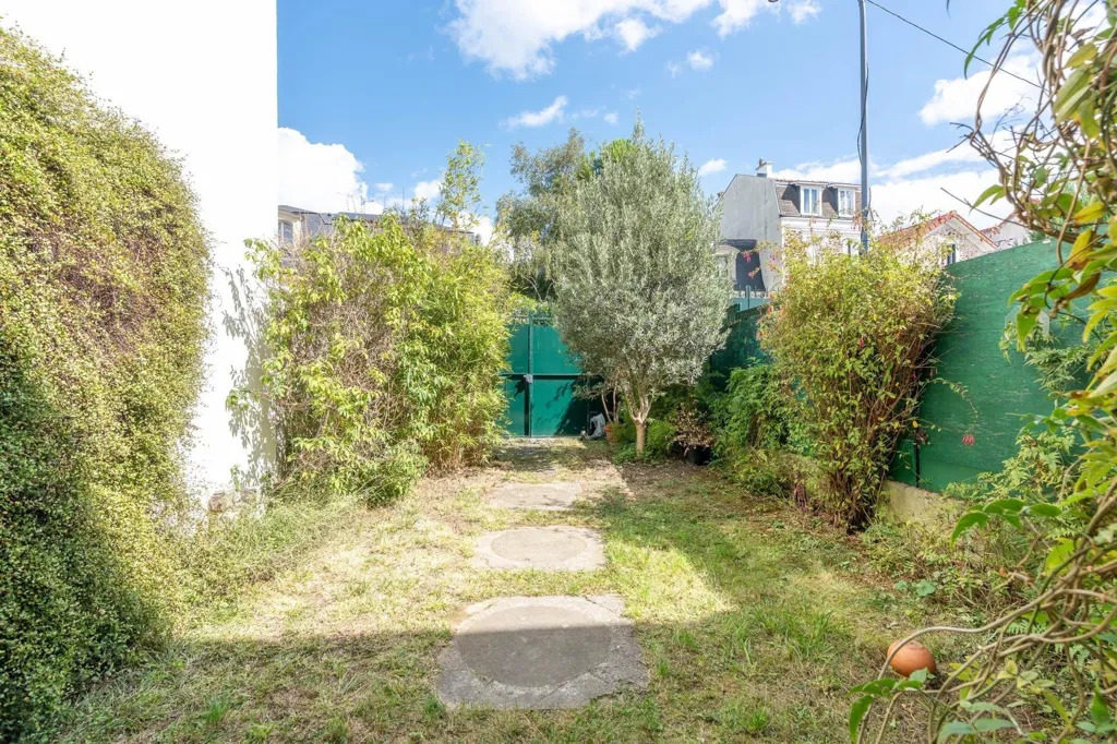 Jardin - Maison de Charme avec Jardin près du RER A