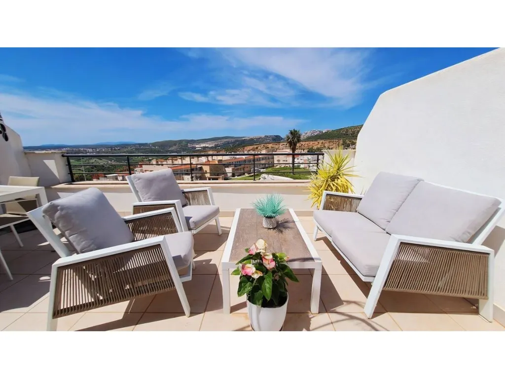 Terrass - Reformed Penthouse with Private Solárium in Casares