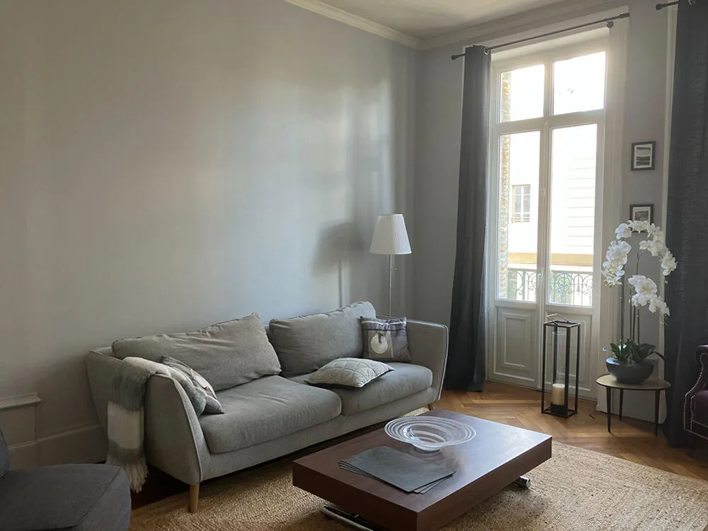 Elutuba - Charming Furnished Flat in Bourg-en-Bresse