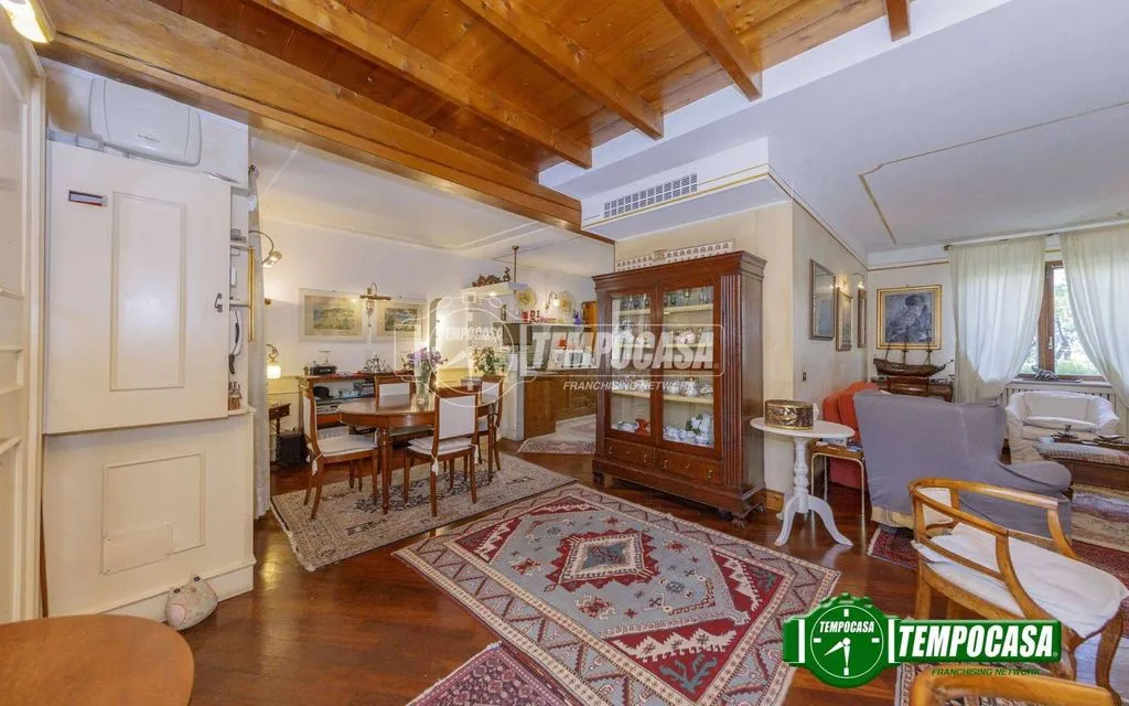 Séjour - Luxury Villa with Private Garden in Opera, Lombardy