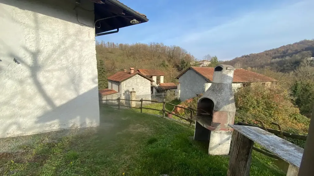 Terrasse - Rustic House with Workshop in Ponzone