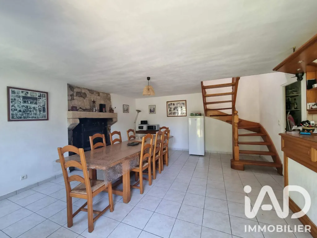 Sala da pranzo - Authentic Longère with Wooded Garden in Melrand