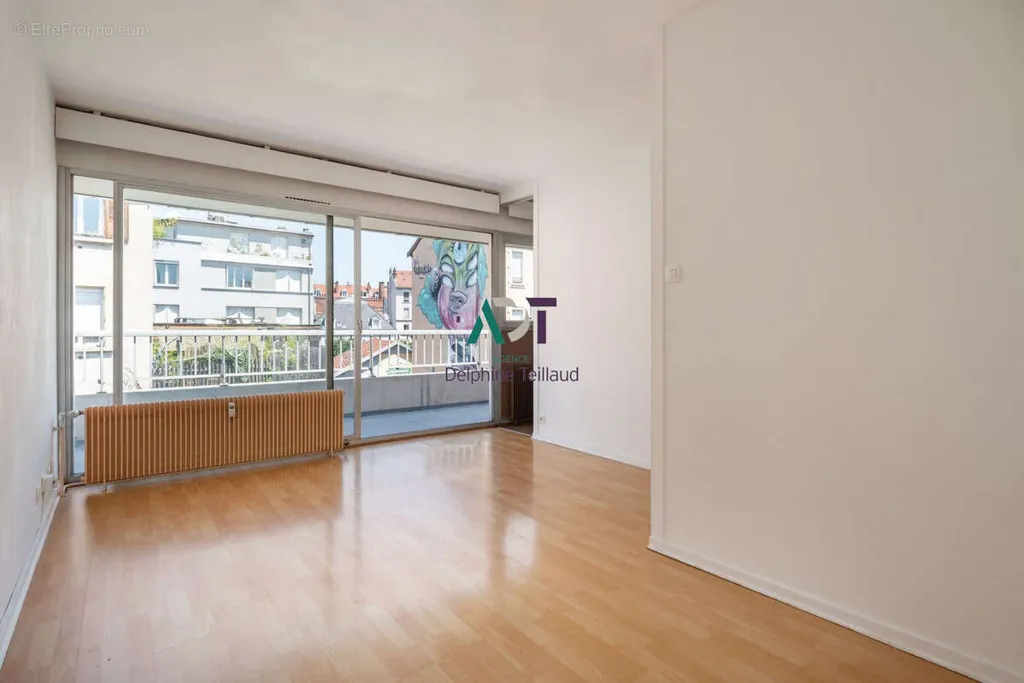 Toad - Studio with Balcony in Grenoble