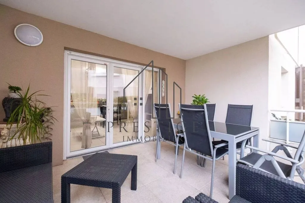 Terrasse - Appartement de Luxe avec Terrasse à La Ciotat