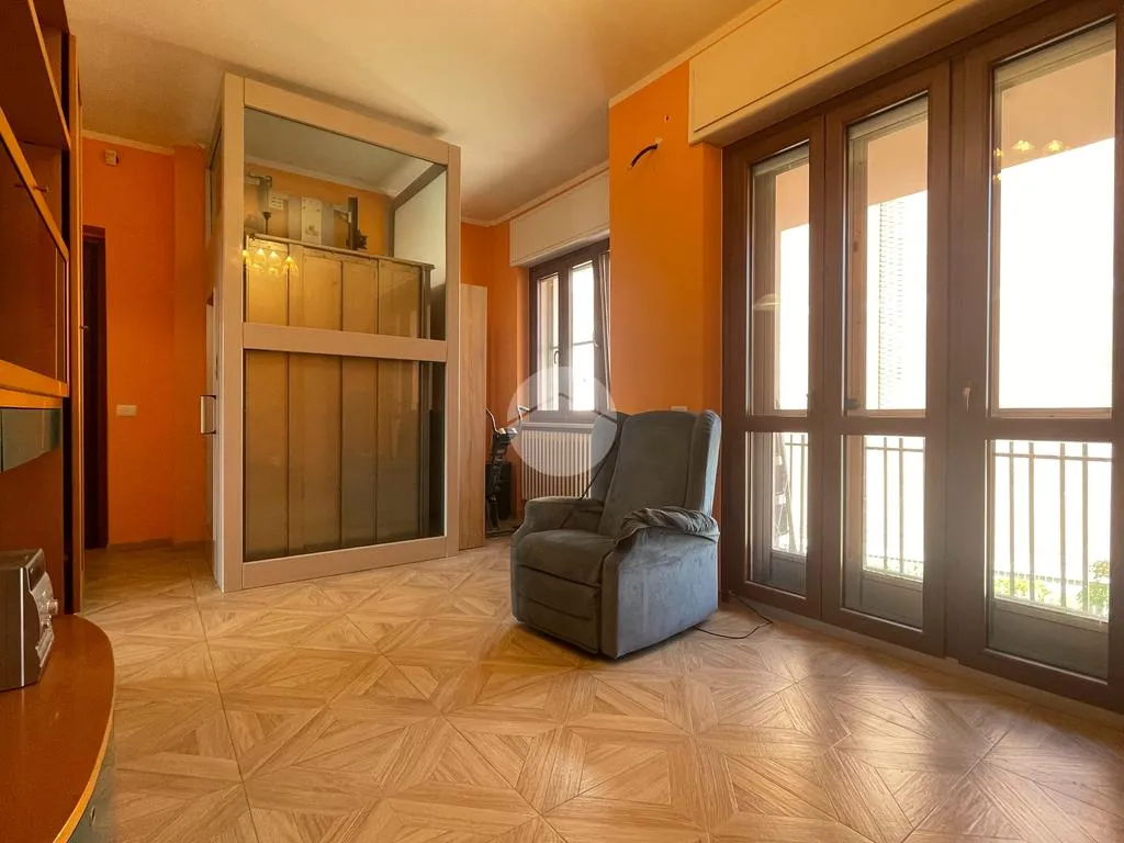 Office - Retrofitted Villa with Balconies in Asti