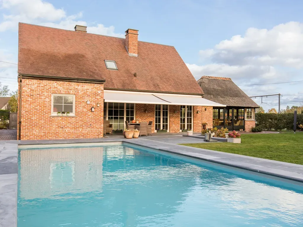 Bassein - Villa with Pool in Berlaar