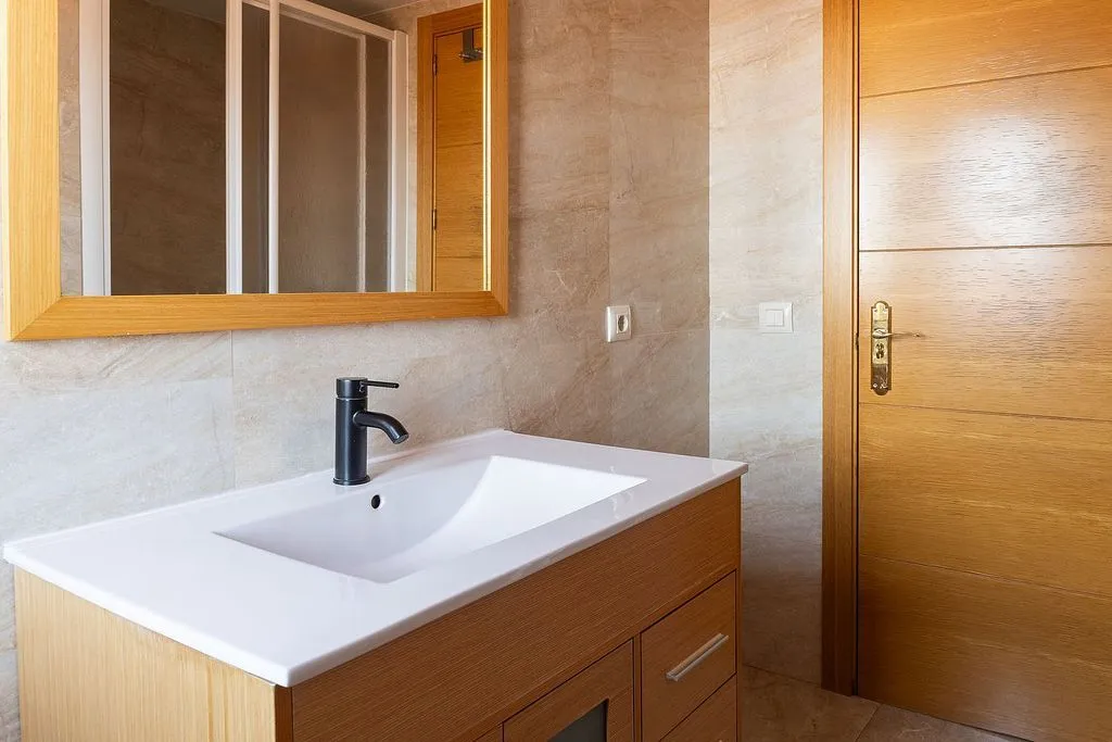 Vannitoad - Apartment with 50m² Terrace in Opañel