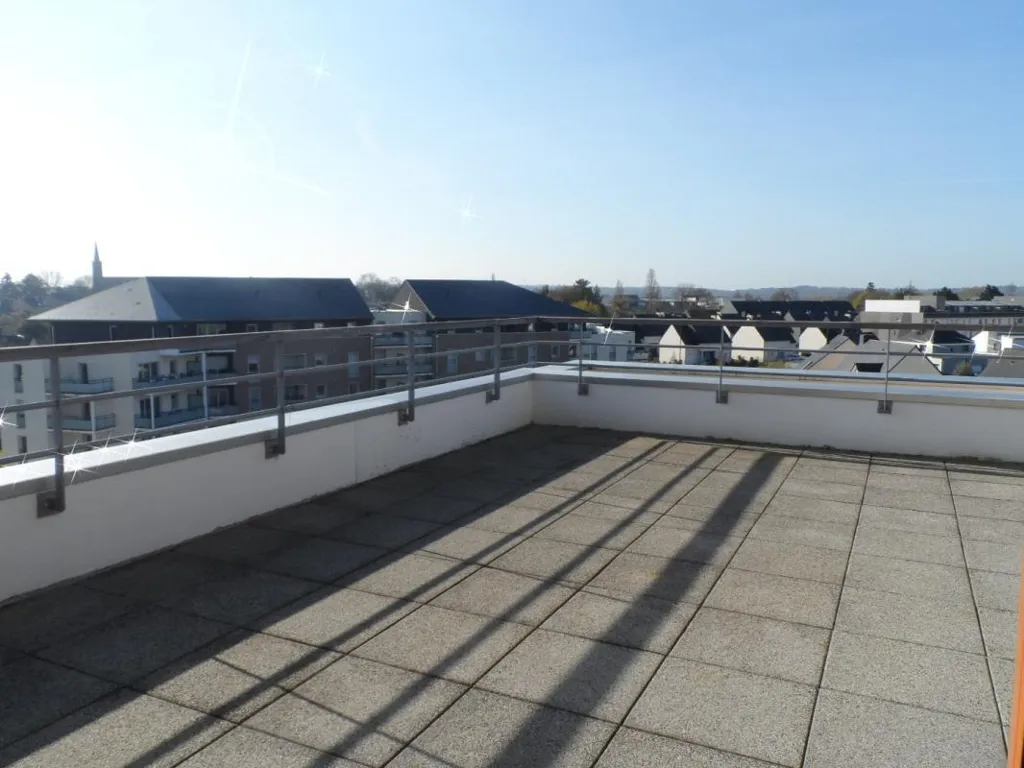 Balcone - Flat with Terrace in Bruz, Near Vert Buisson