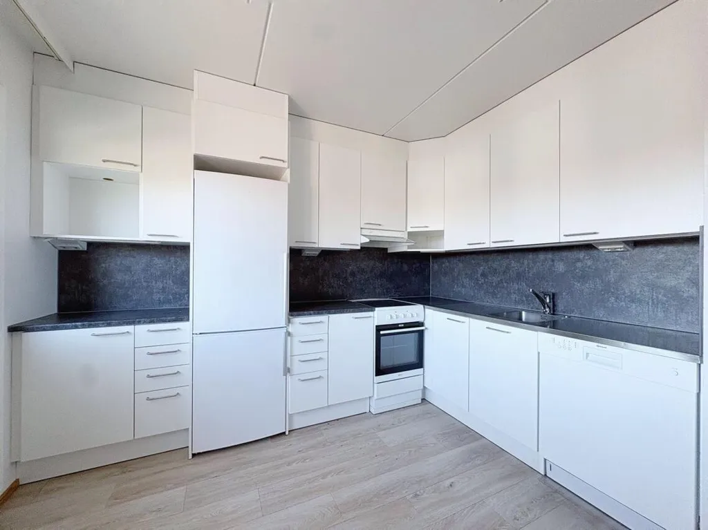 Cuisine - Renovated Terraced Apartment in Hakunila