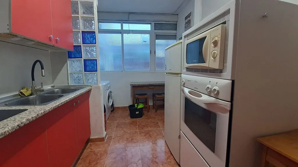 Cuisine - Furnished Flat with Balcony in Zaidín