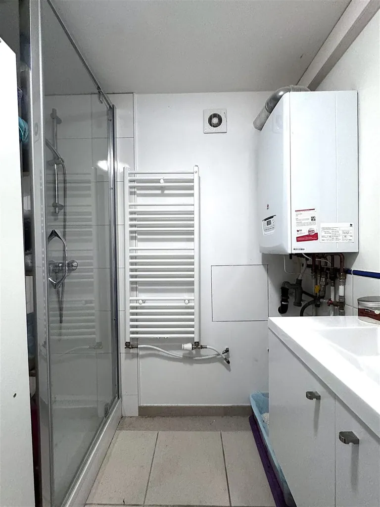 Vannitoad - Duplex Apartment with Balcony in Nivelles