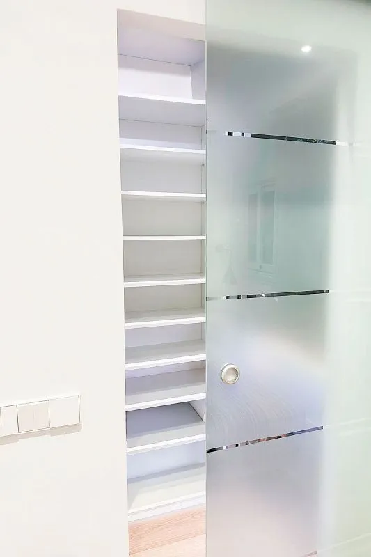 Pièces - Fully Renovated Flat with Balcony in Trafalgar