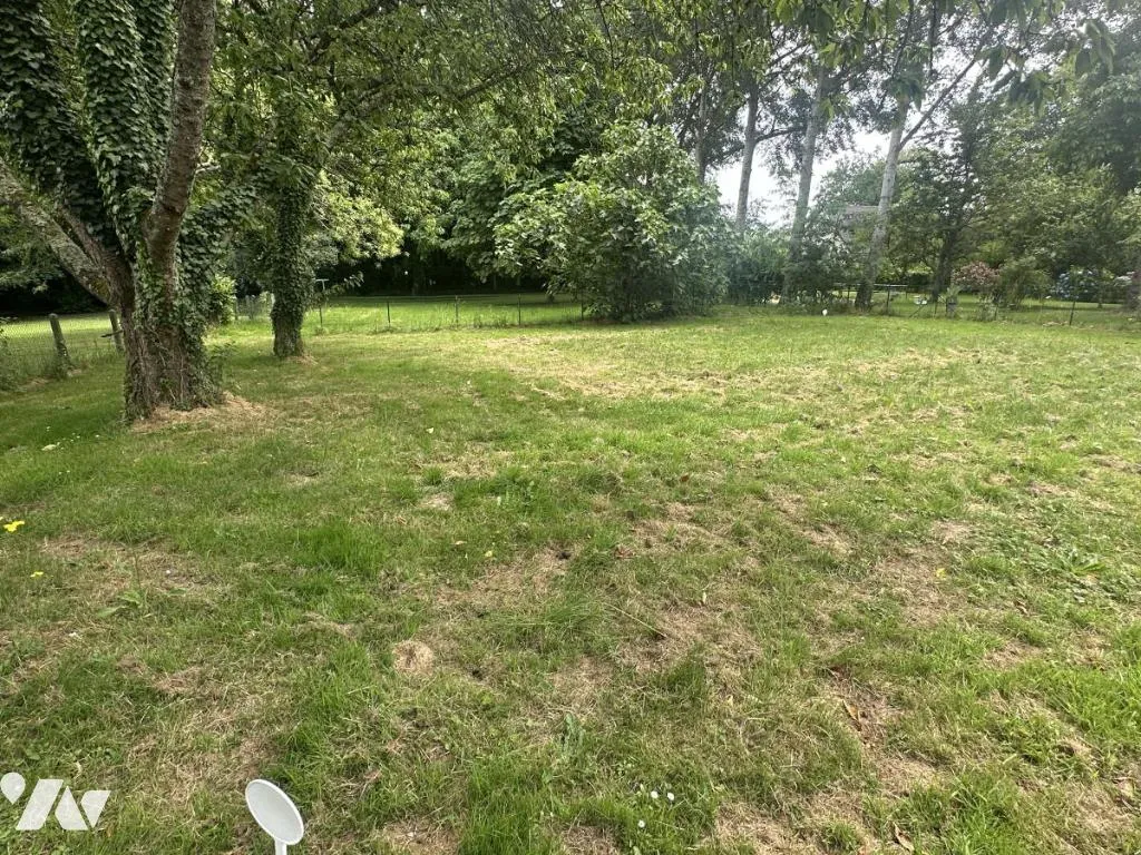 Aed - Buildable Plot with Garden in Plouër-sur-Rance
