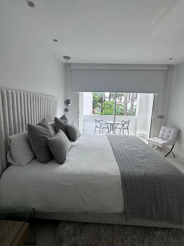 Magamistoad - Duplex with Pool in Marbella's Golden Mile