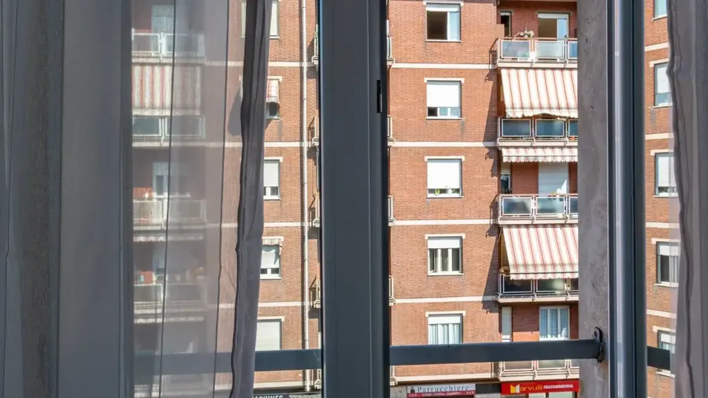 Toad - Rear-Facing Bilocale with Balcony in Moncalieri
