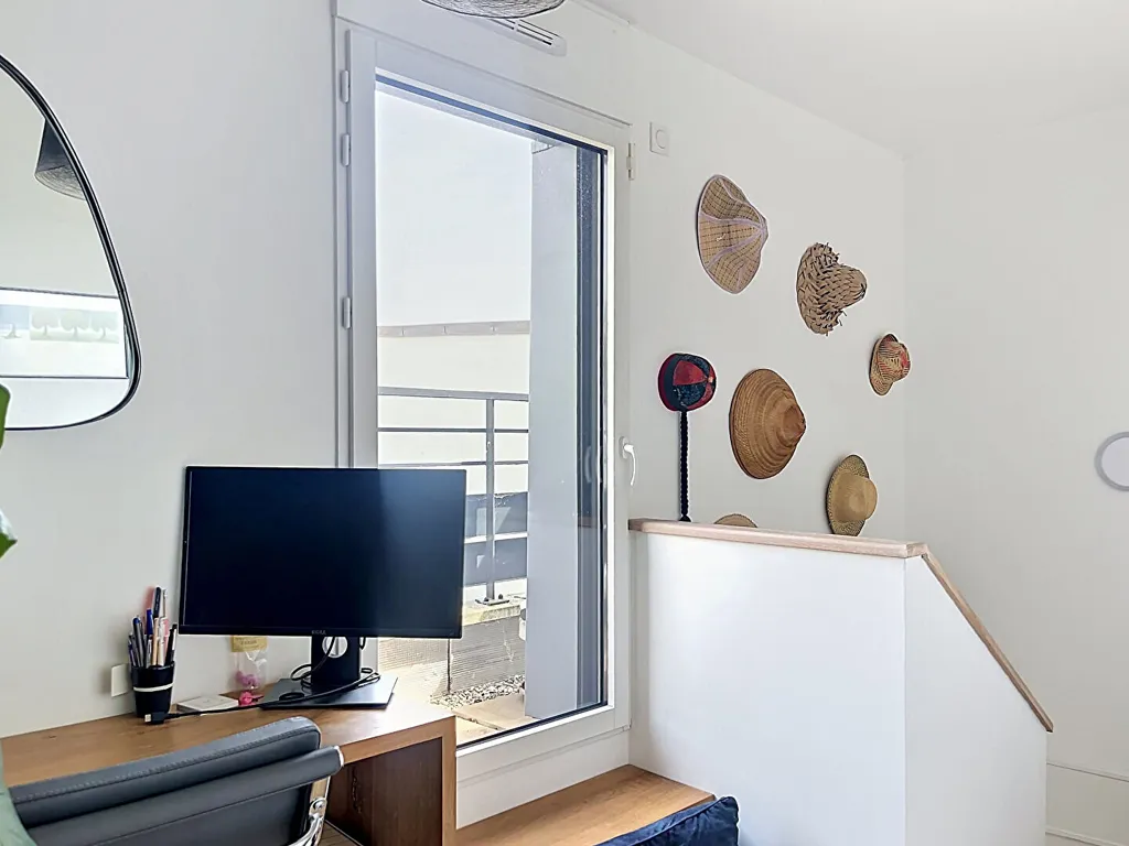 Kabinet - Architectural House with Terraces in Suresnes