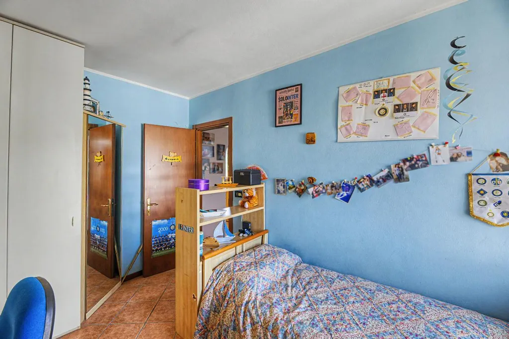 Magamistoad - Multi-Level Apartment with Mansard in Luino