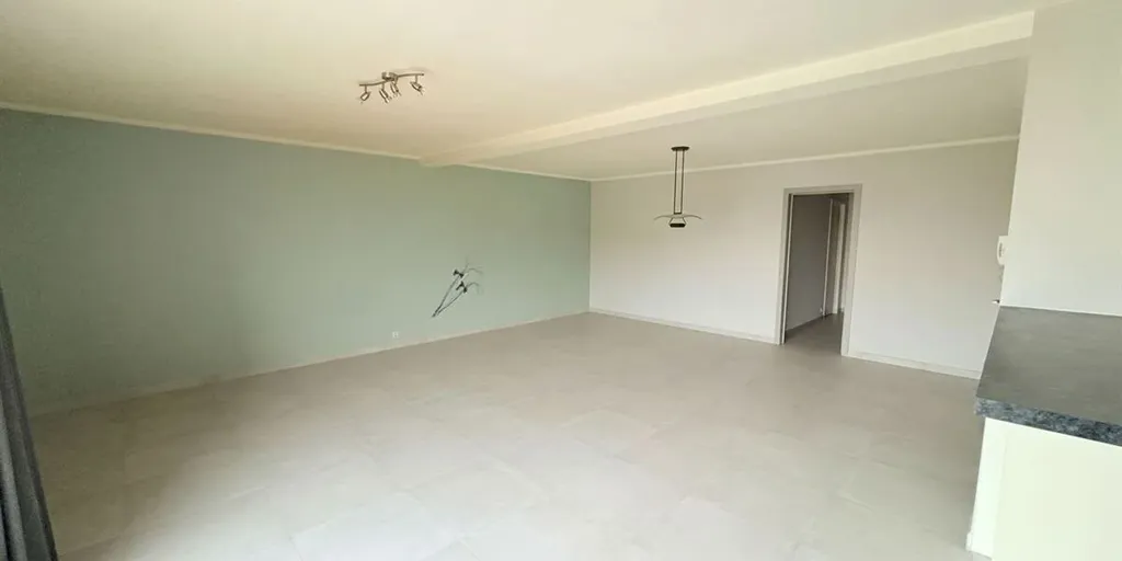 Toad - Bright Apartment with Terrace in Nazareth