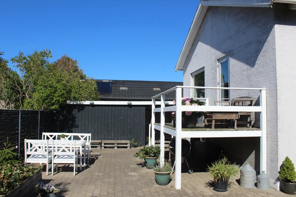 Terrass - 1955 Villa with Garden in Frederikshavn