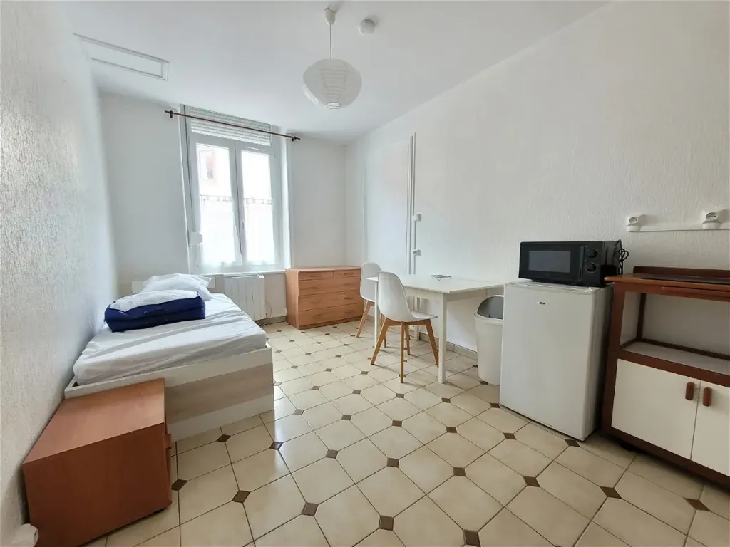 Chambres - Studio Meublé Place Crèvecoeur à Calais