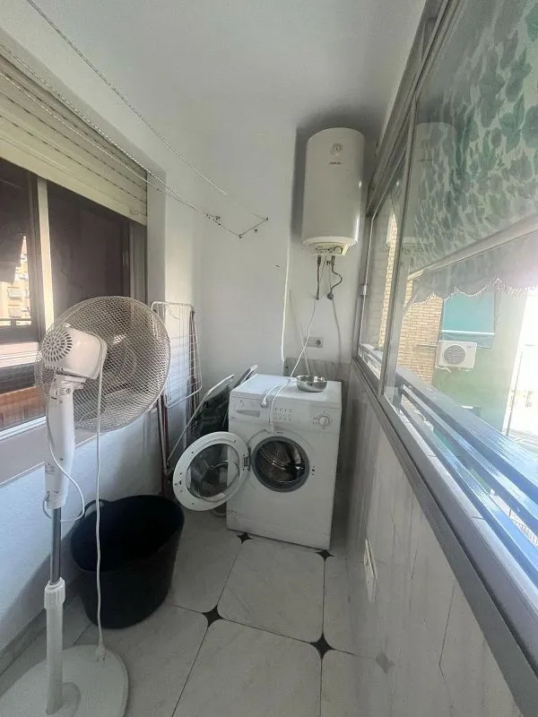 Utility Room - Student Flat with Terrace in Villarejo, Granada