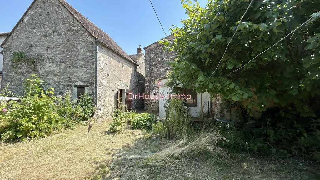Aed - Renovation Project House with Garden in Saint-Germain-Laxis
