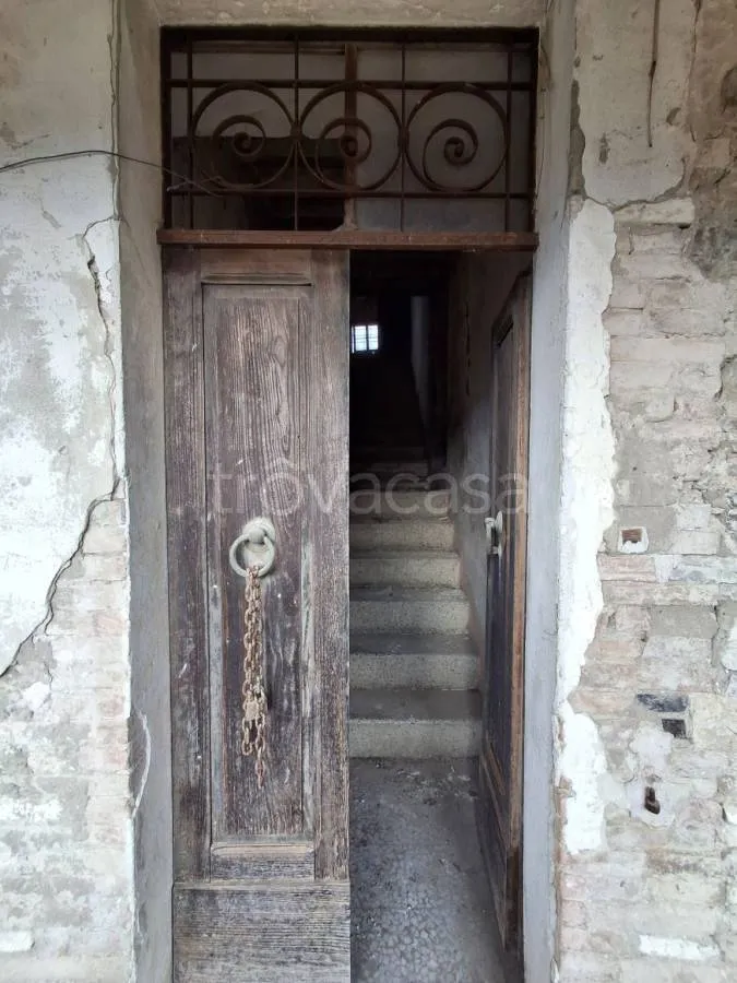 hallway_entrance