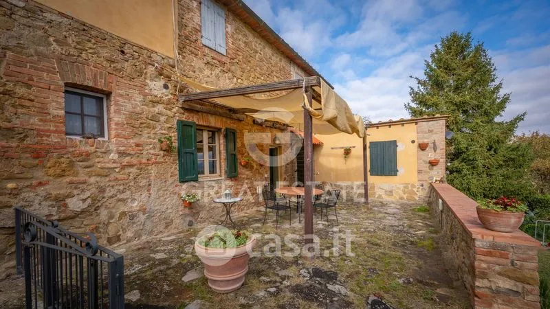 Terrazza - Rustic Casale with Pool on Chiantigiana Road