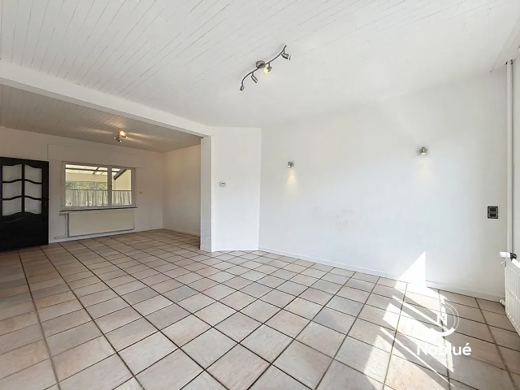 Living Room - Spacious House with Garden in Stembert Centre