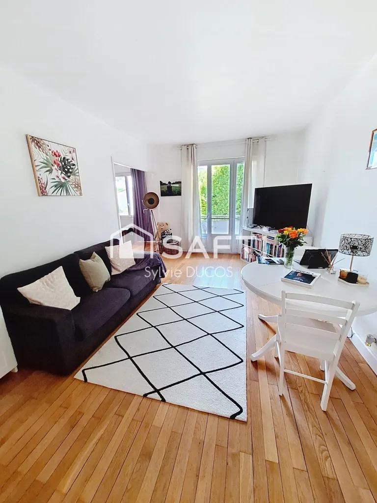 Séjour - Appartement Lumineux avec Balcon à Bordeaux Caudéran