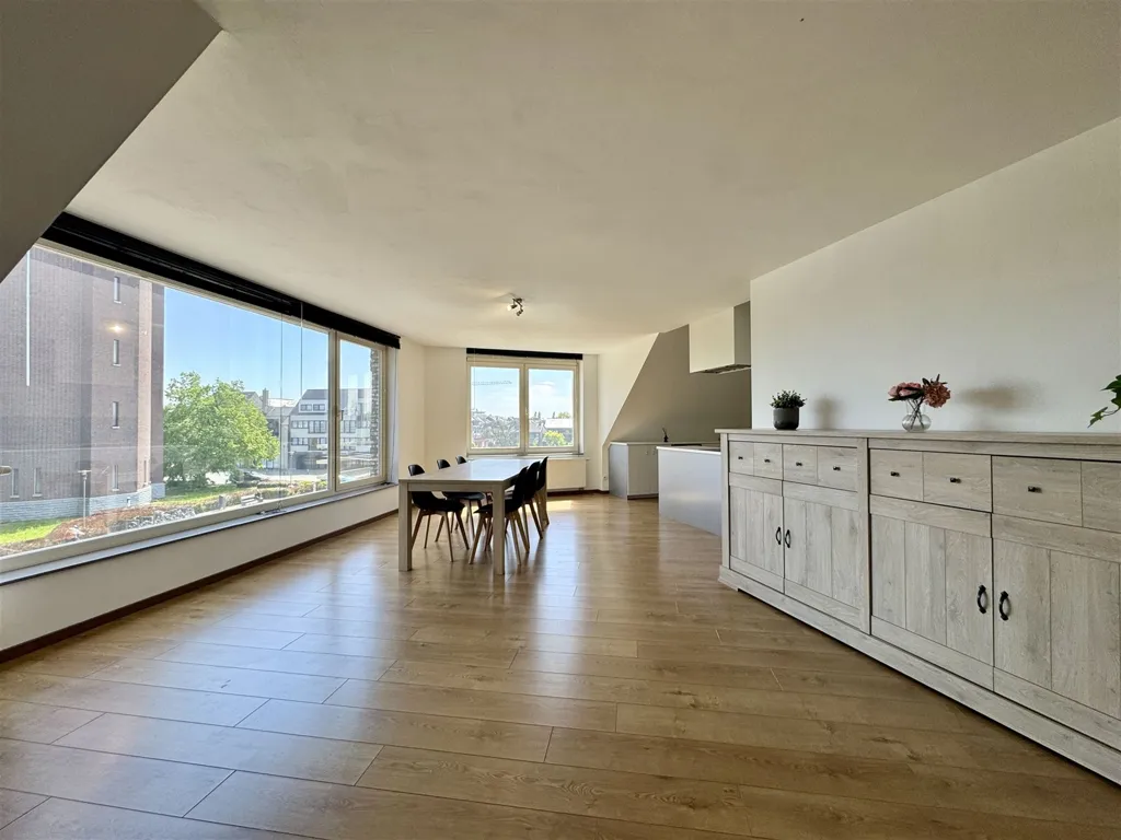 Salle à manger - Appartement Spacieux avec Terrasse à Willebroek