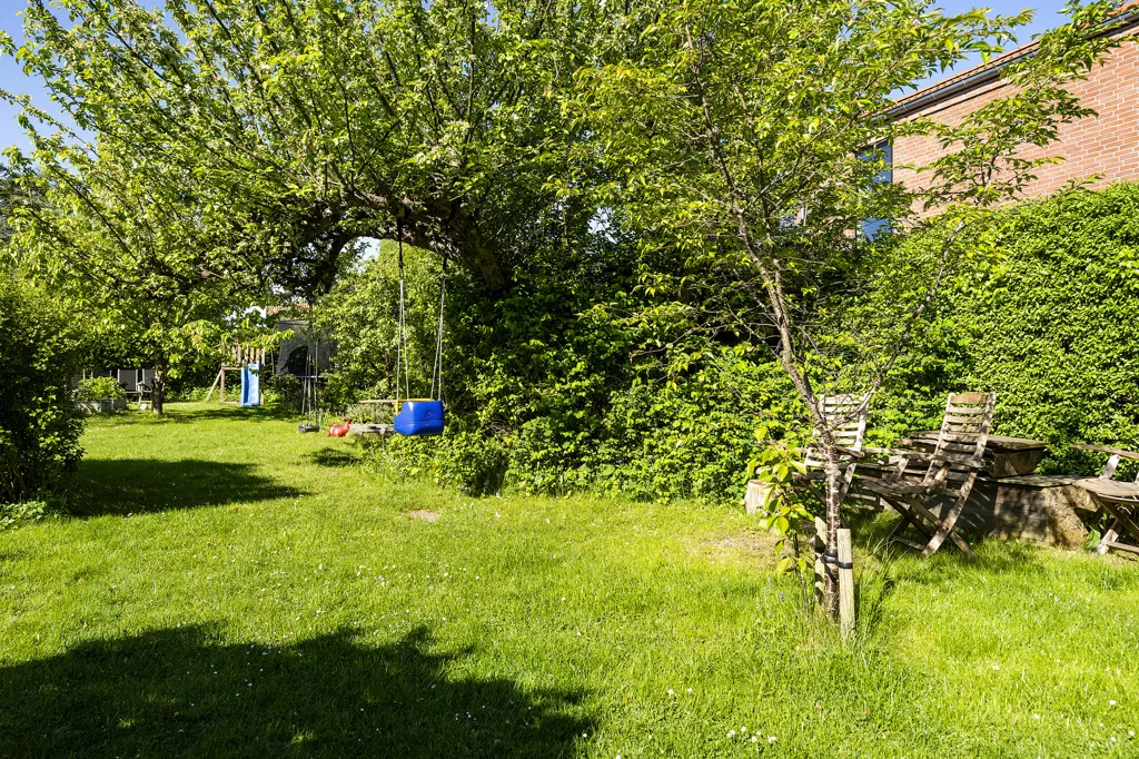 Aed - 1939 Villa Flat with Terrace in Brønshøj
