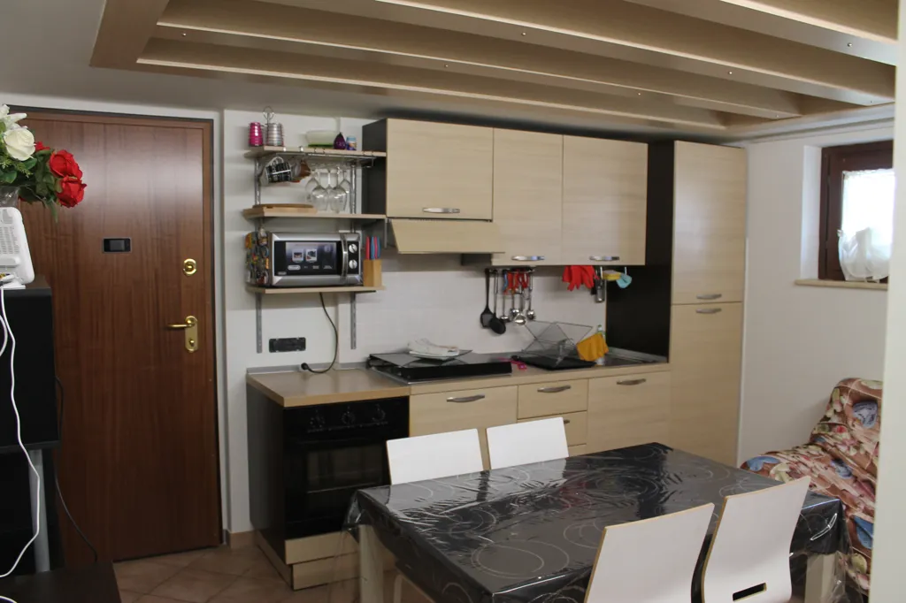 Cucina - Apartment with Balcony in Mentana
