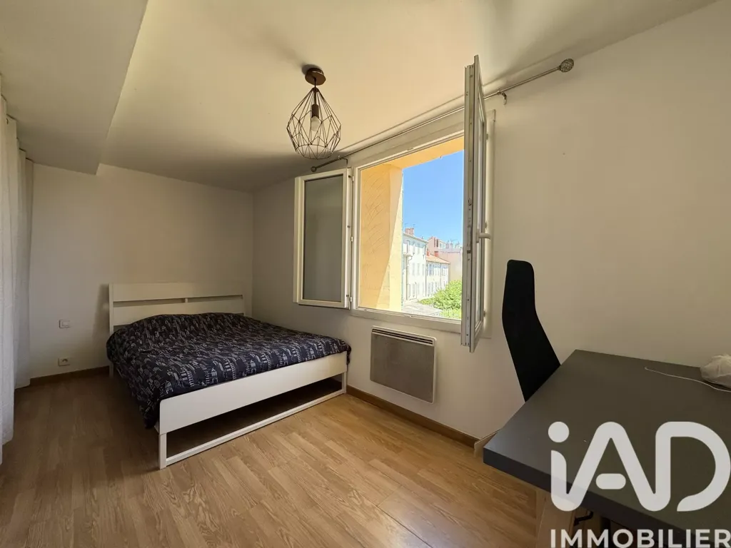 Chambres - Appartement Lumineux en Centre-Ville à Ollioules