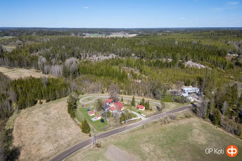 Õhuvaade - Spacious Detached House with Garden in Siuntio