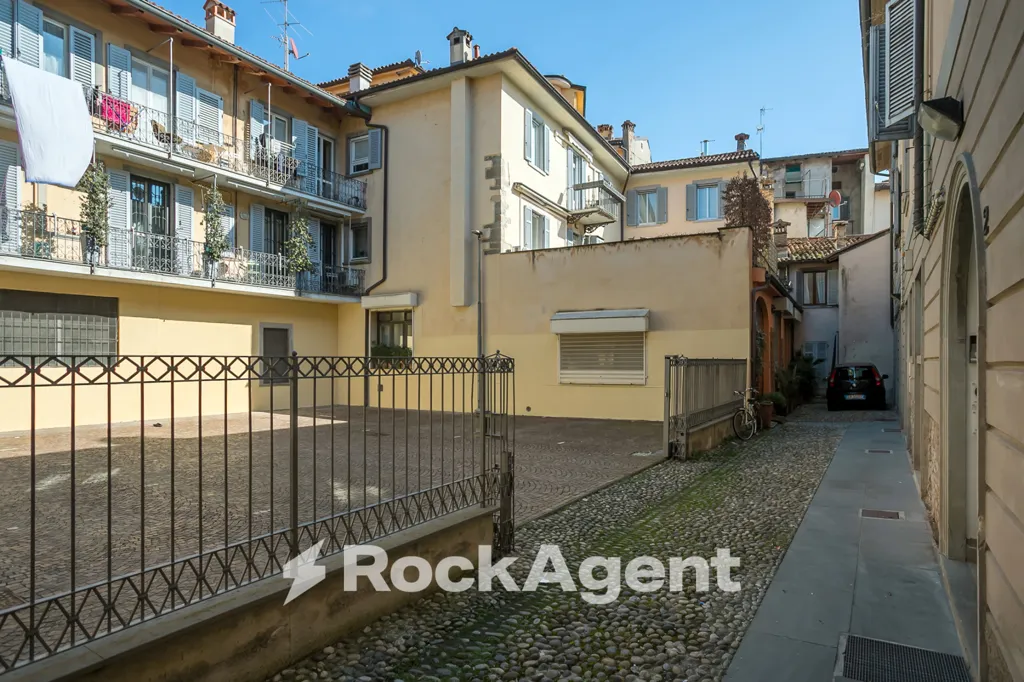 Jardin - Apartment with Terrace in Bergamo